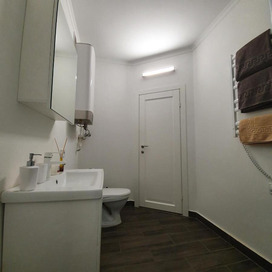 Lux Апартаменты В Киеве ภายนอก รูปภาพ